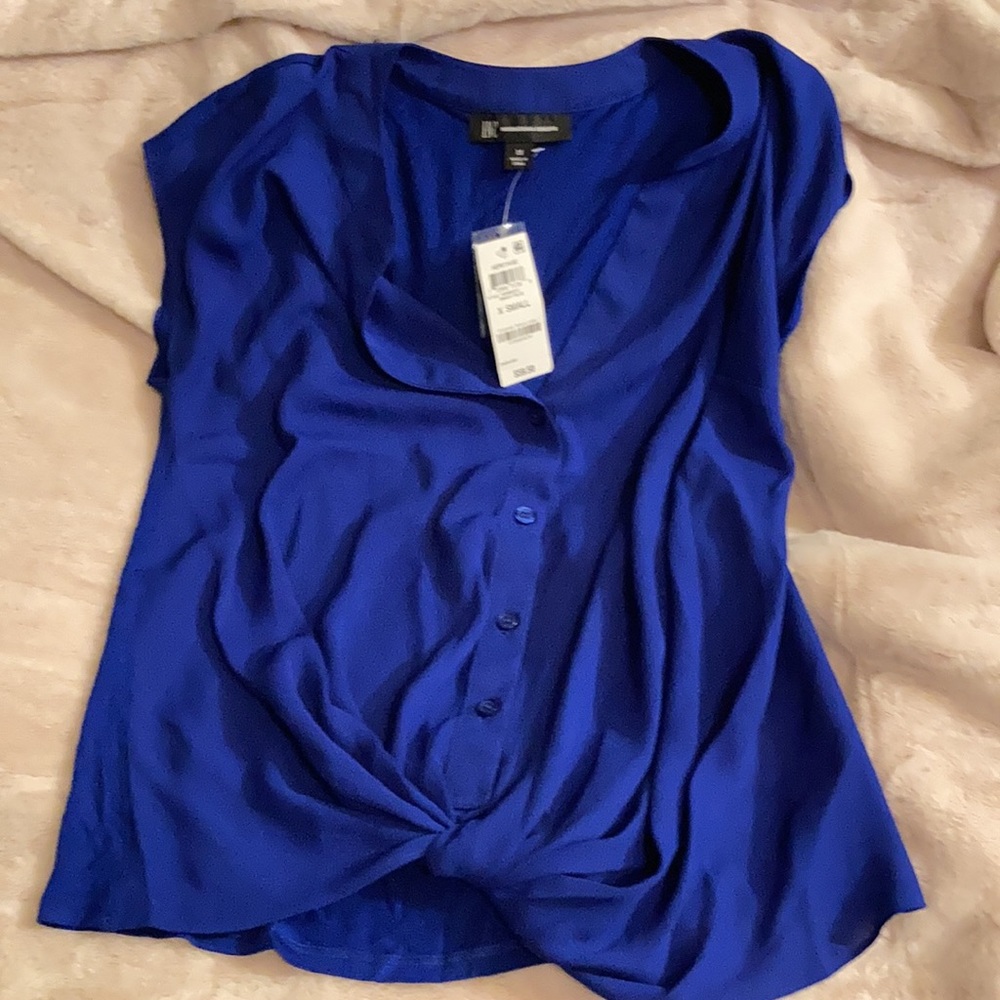NWT XS set of 2 short sleeve shirts